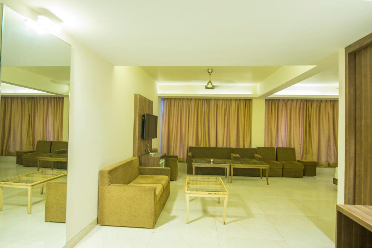 Palette Hotel Nisarga By Sunday Bhopal Exterior foto